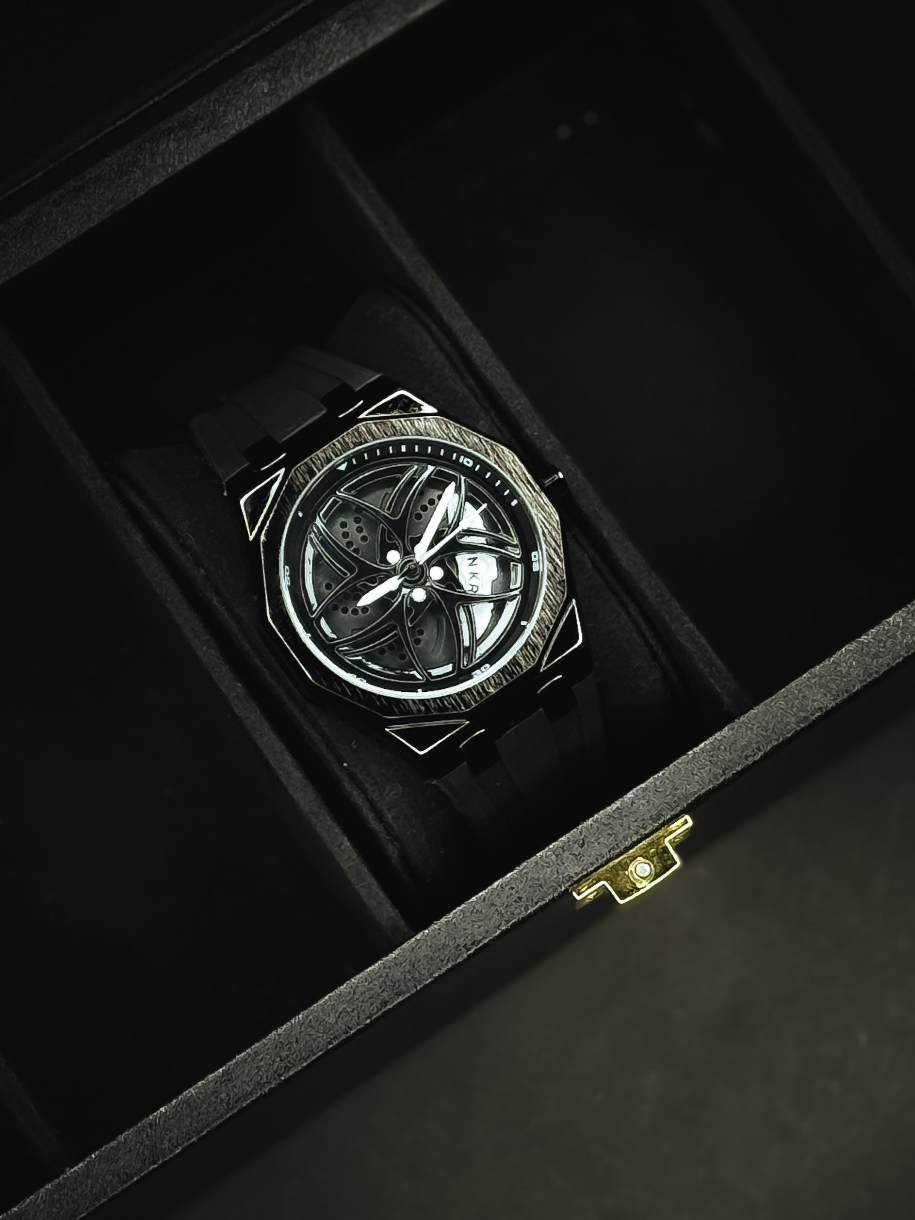 🔥 DarkSpin Watch