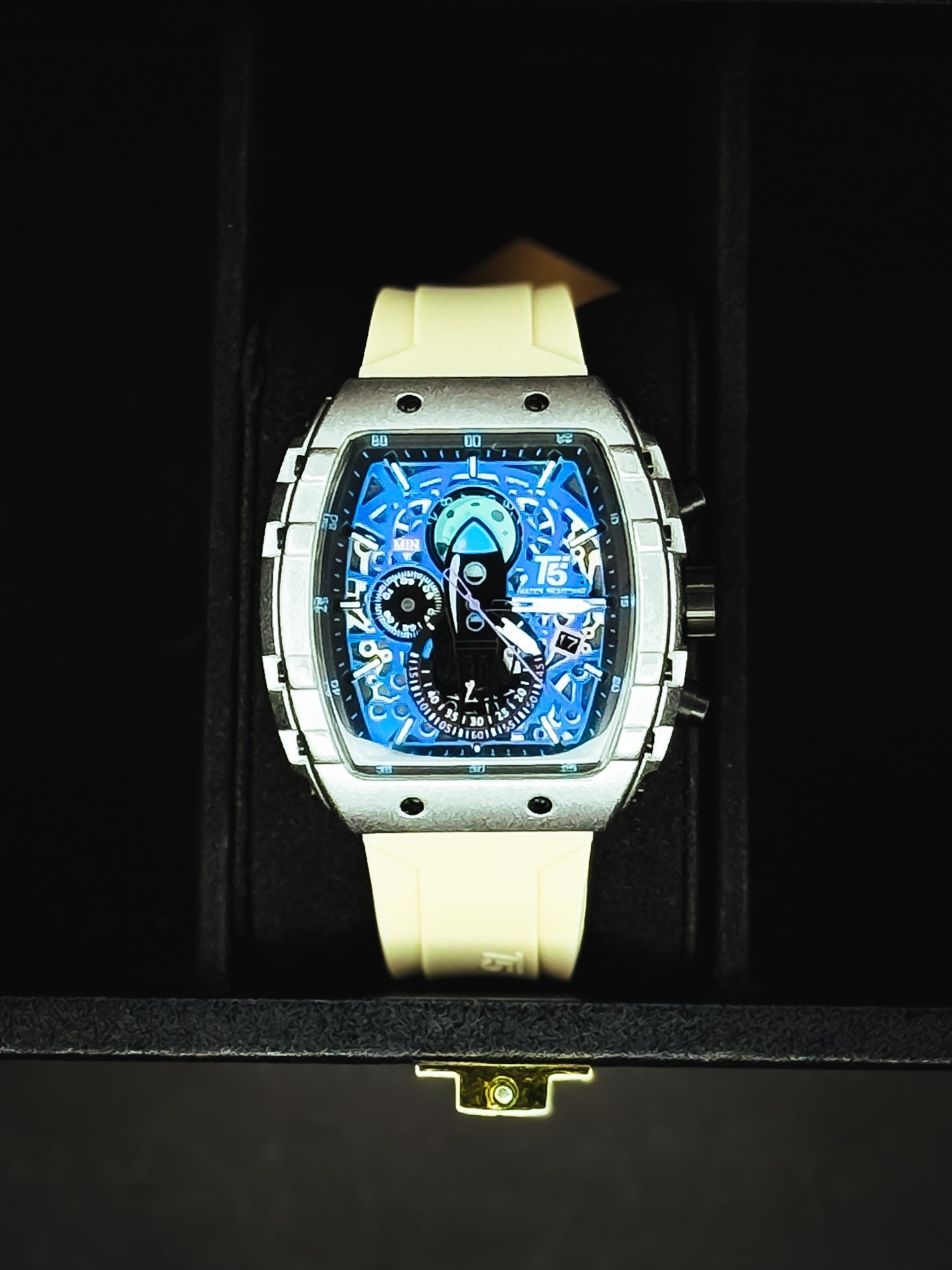 Shahenshah Blue Tech Masterpiece (White Edition)