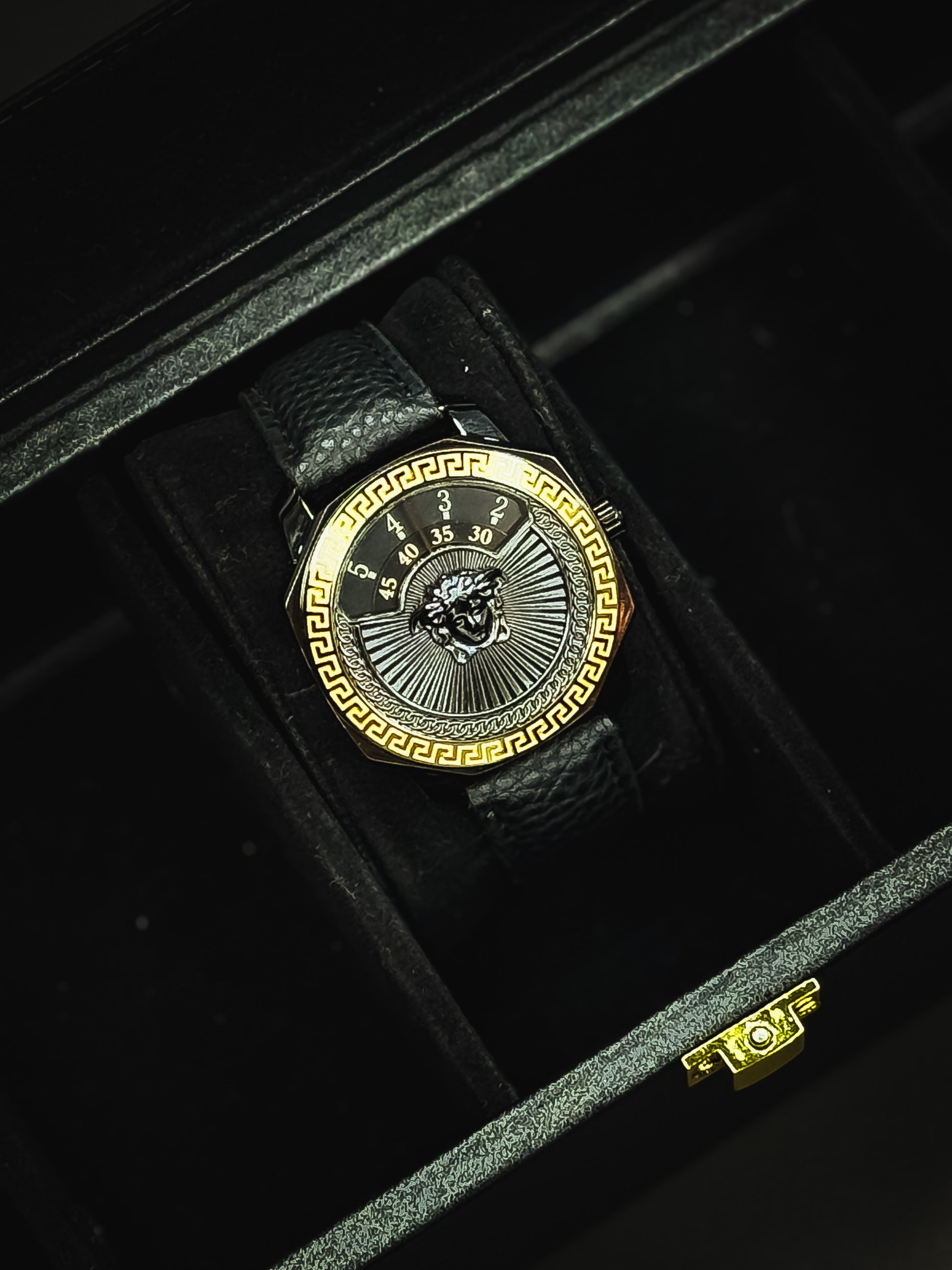 Medoro Legacy Noir Watch