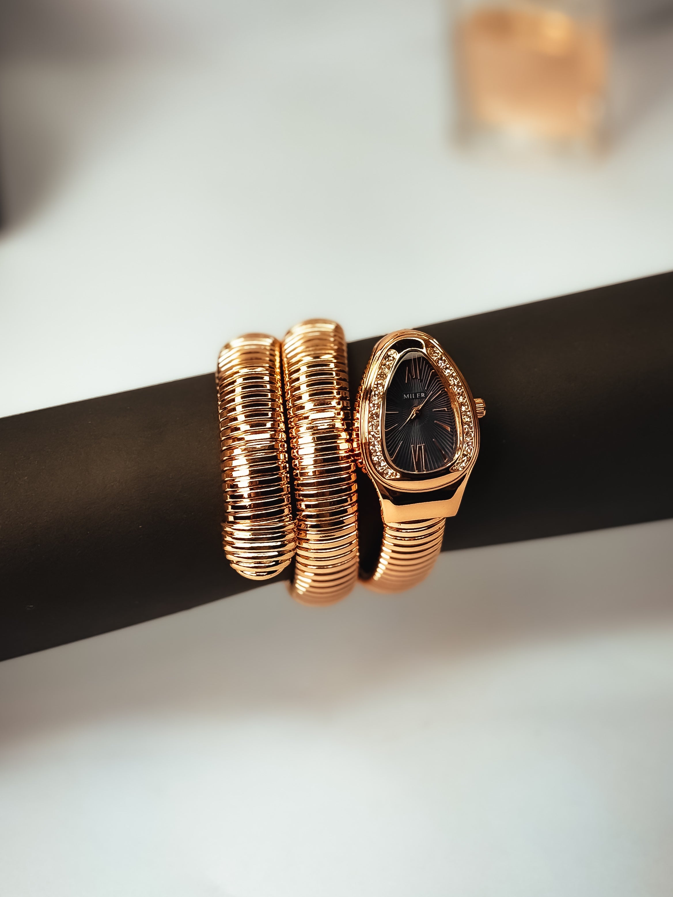 Cobra Curve (Ladies Watch)