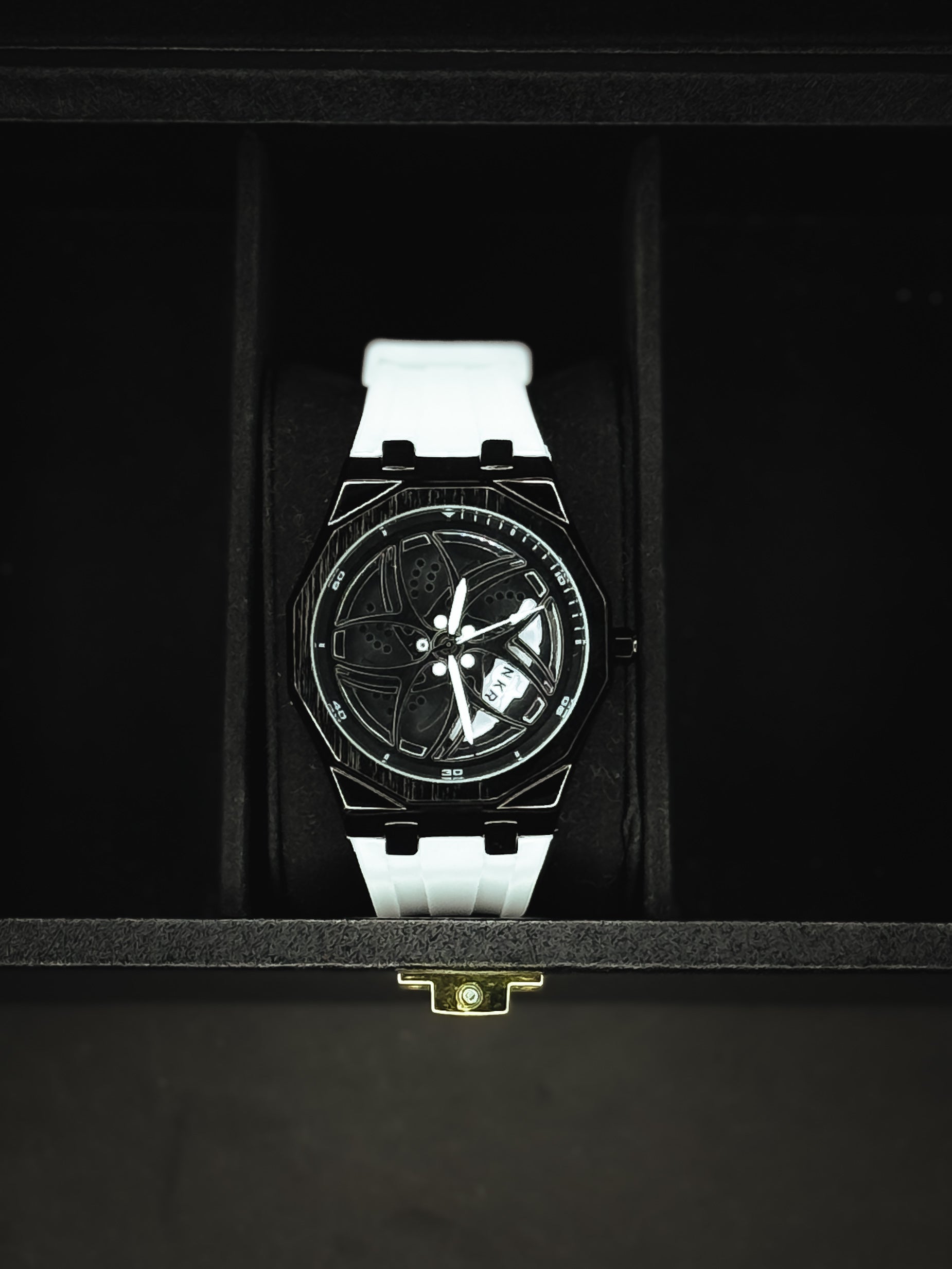 🔥 DarkSpin Watch